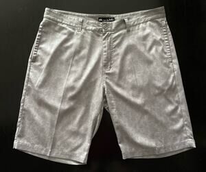 TRAVIS MATHEW Gray Lightweight Pineapple Print Shorts sz 38